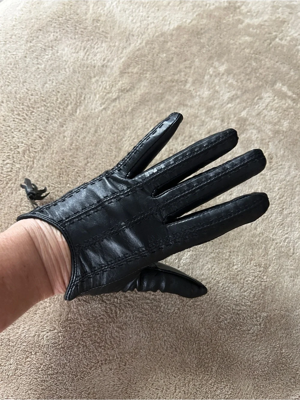 Classic Black Driving Gloves with Tassel Zips